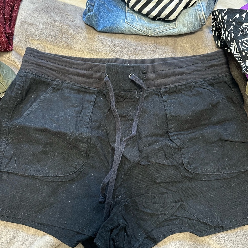 Shorts - Picture 9 of 11